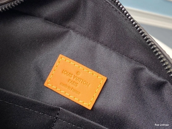 Repzbay VUITTON LOUIS MESSAGER BAG 0803